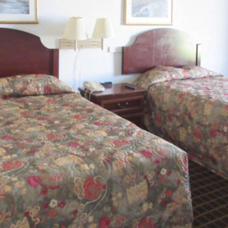 Econo Lodge Inn & Suites Orangeburg Zewnętrze zdjęcie