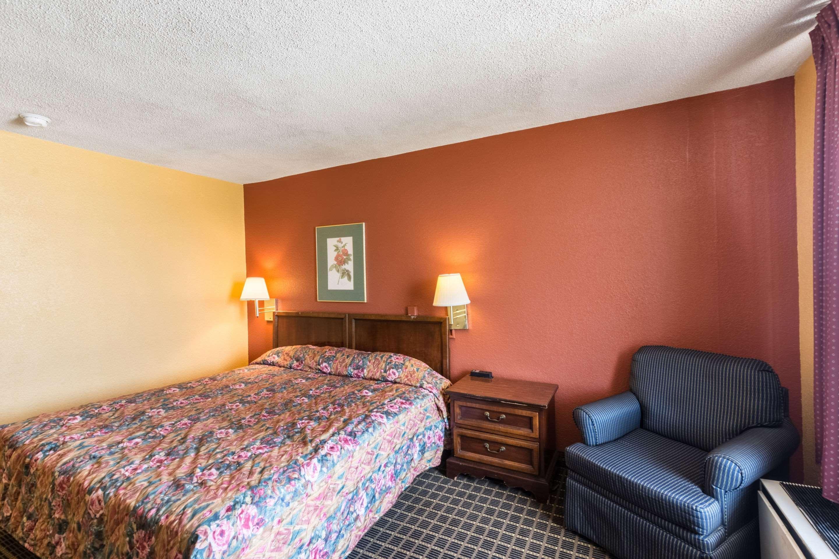 Econo Lodge Inn & Suites Orangeburg Zewnętrze zdjęcie