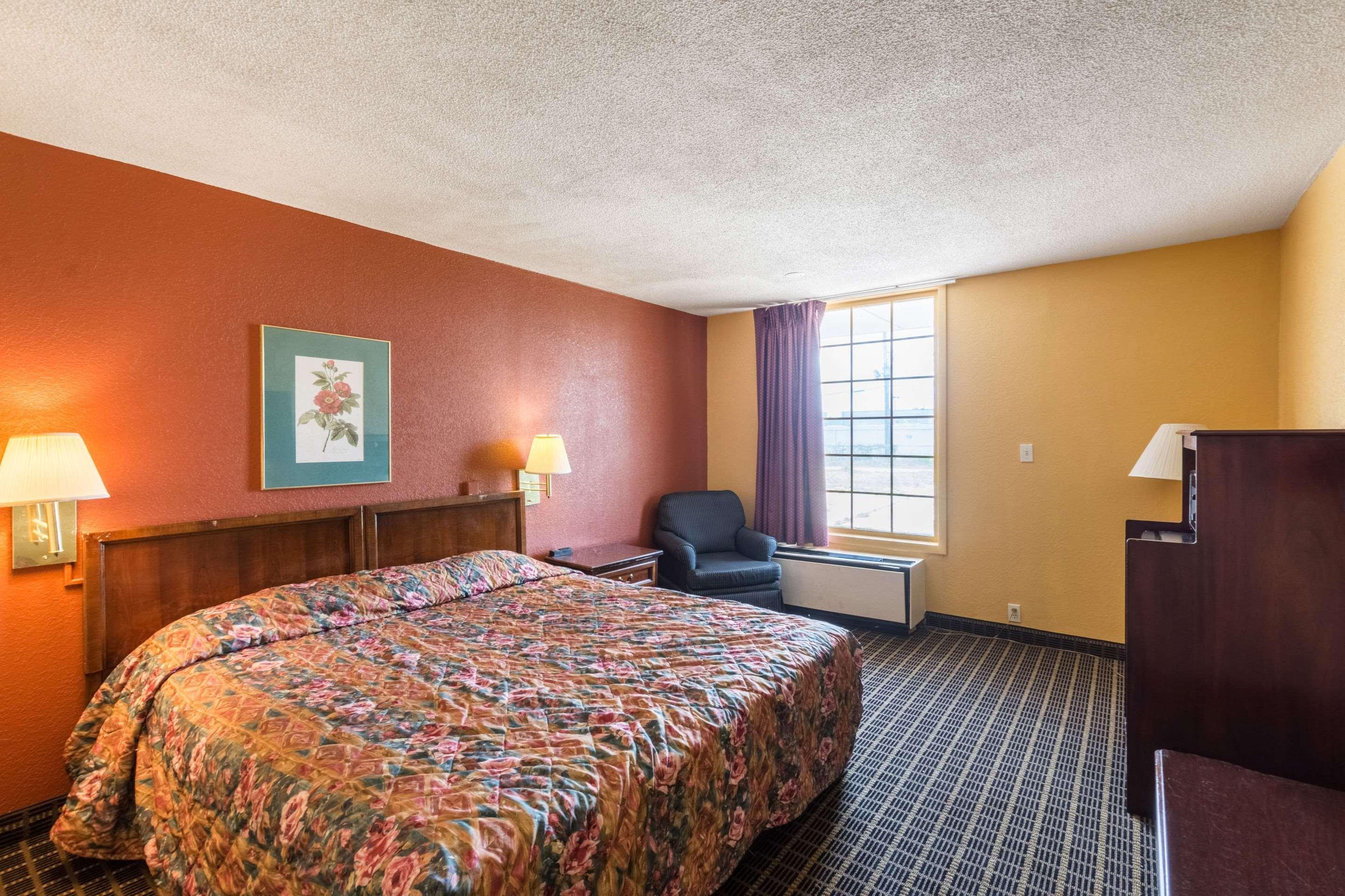 Econo Lodge Inn & Suites Orangeburg Zewnętrze zdjęcie