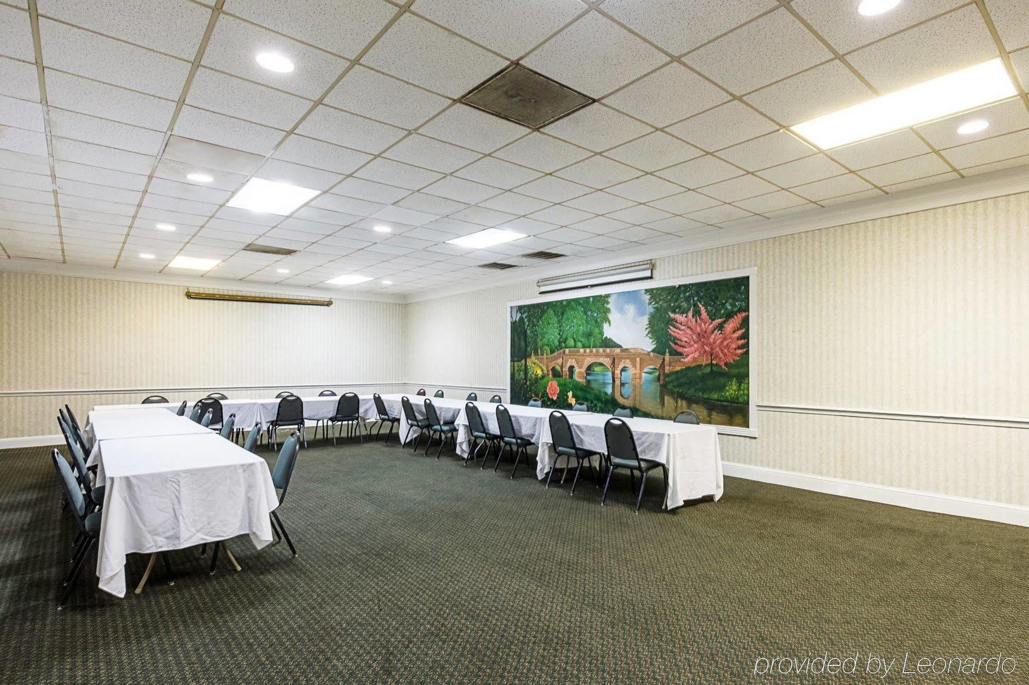 Econo Lodge Inn & Suites Orangeburg Zewnętrze zdjęcie