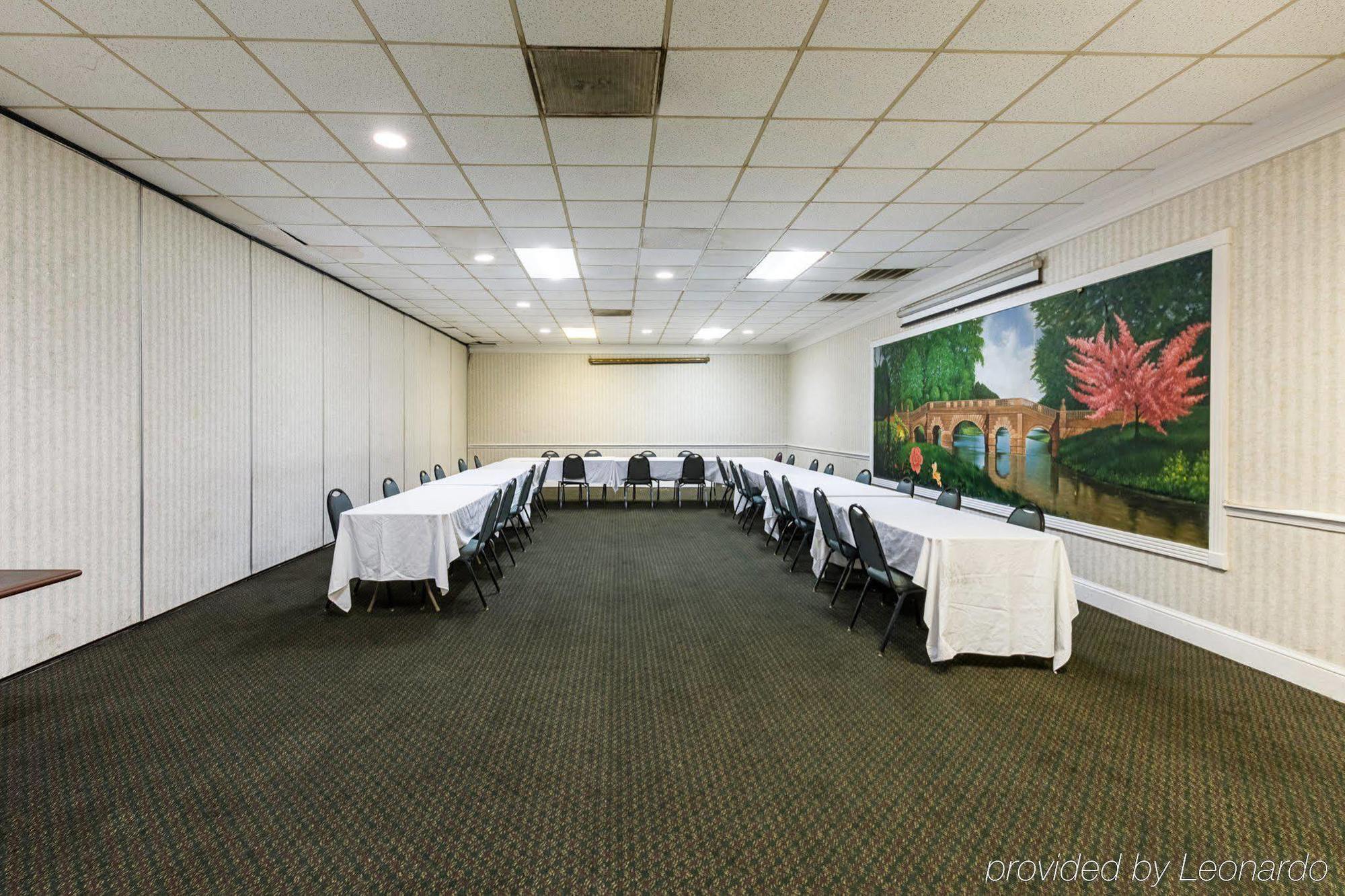 Econo Lodge Inn & Suites Orangeburg Zewnętrze zdjęcie